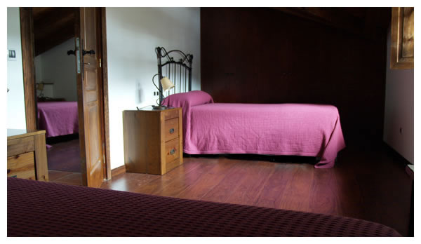 Casa Vella Garibaldi habitación con 2 camas